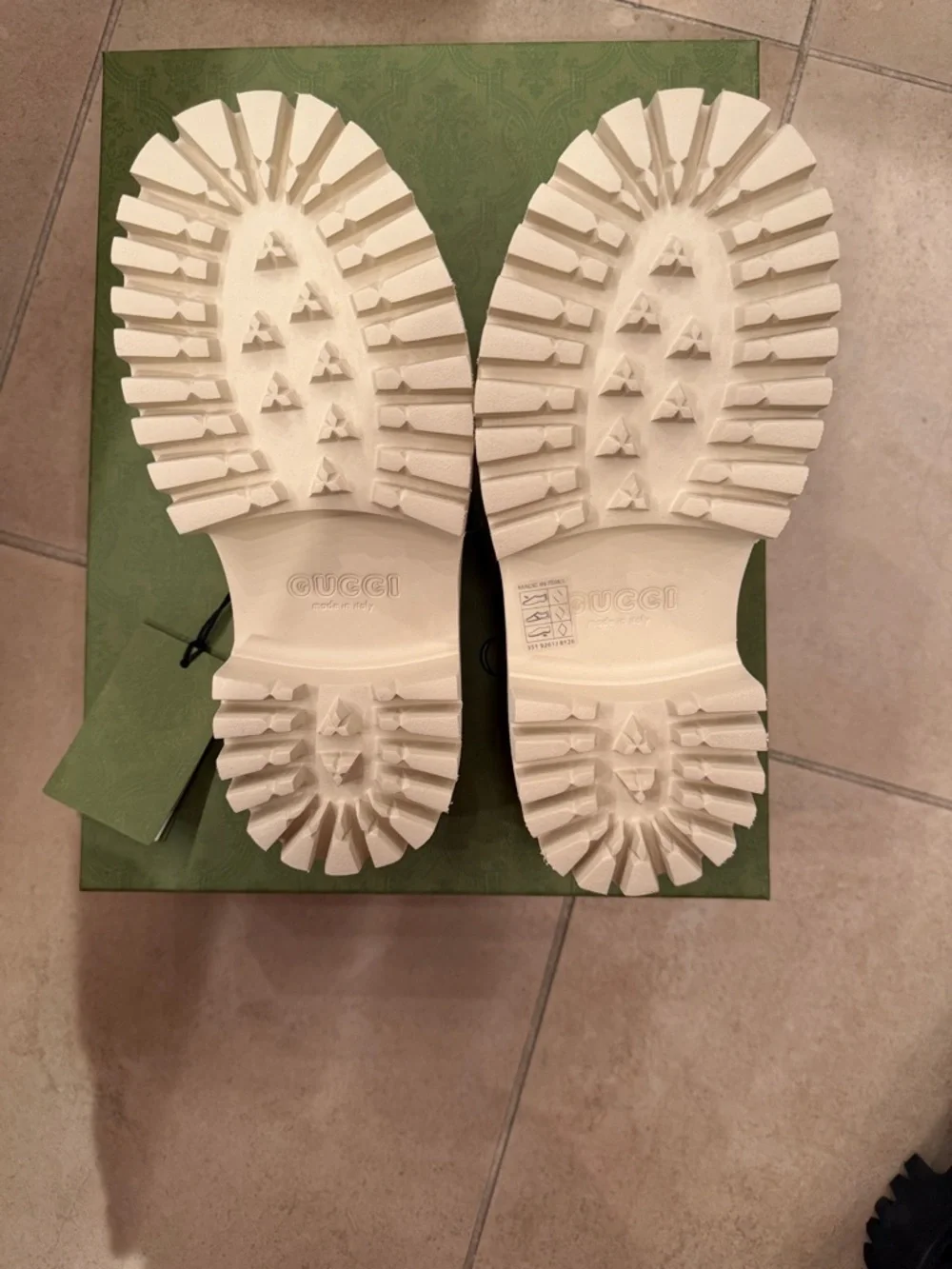 Gucci Cream Perforated GG Slip-On Clogs - Picture 3 of 4